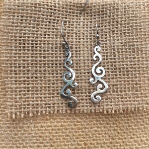 Barse scroll earrings